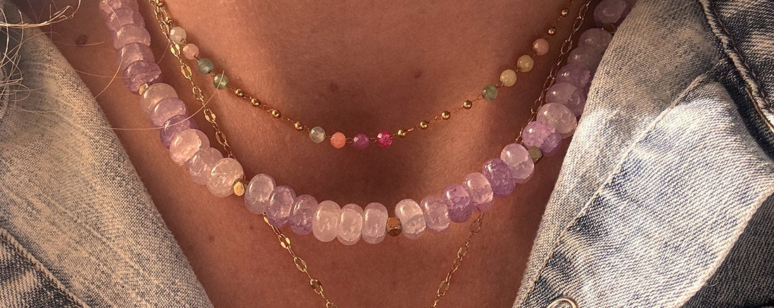 Peut-on mettre ses bijoux à la mer, sous la douche, au sport ?