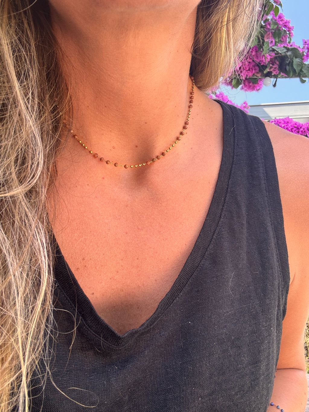 Collier Goldstone — Ras-de-cou en Pierre de Sable & Acier Inoxydable Doré