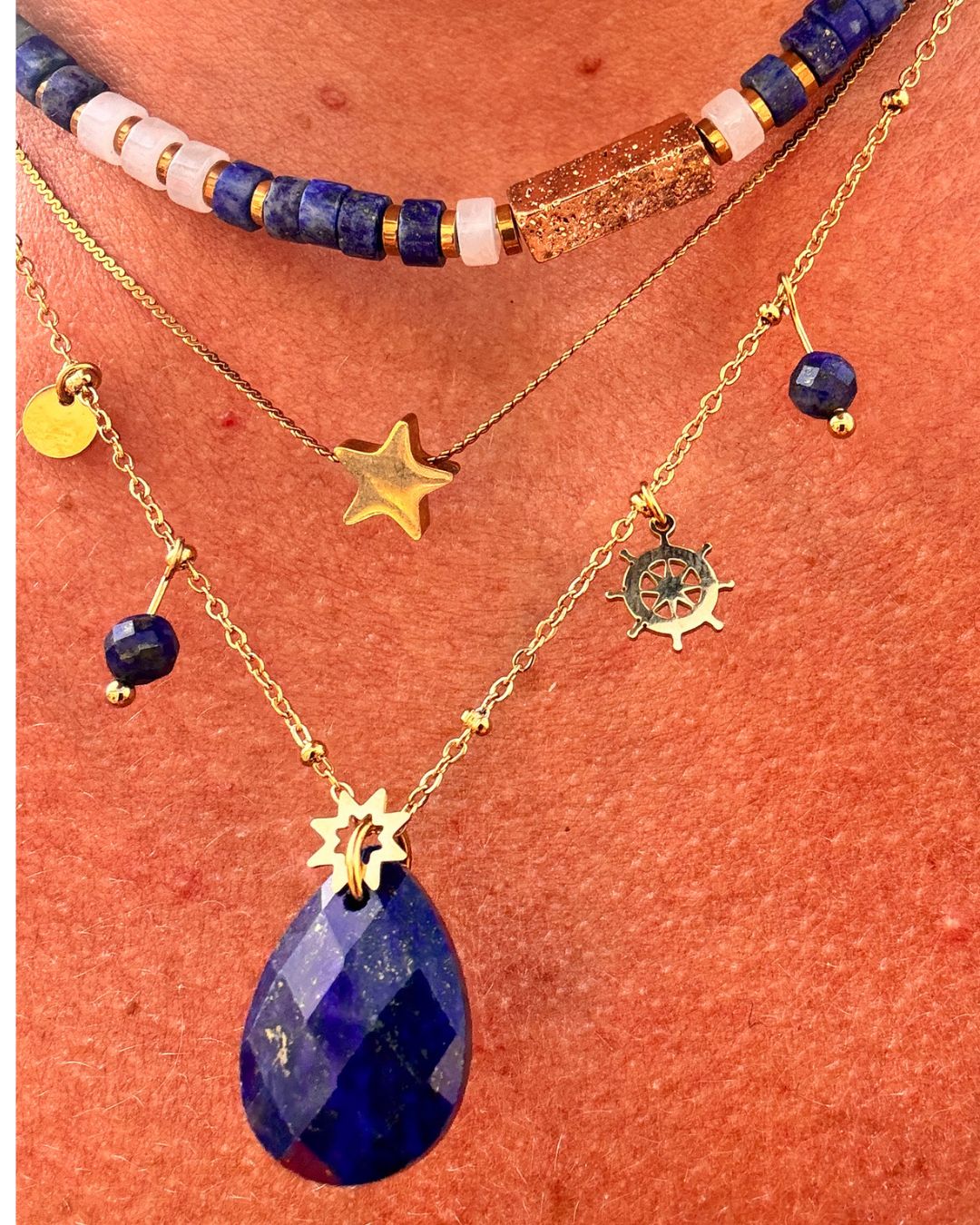 Collier Caléa – Élégance dorée et pierre naturelle
