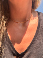 Collier Goldstone — Ras-de-cou en Pierre de Sable & Acier Inoxydable Doré
