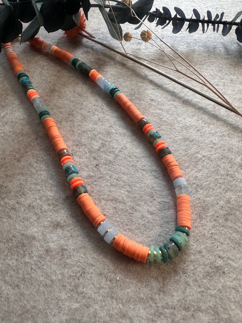 Collier Surf Kaya – Perles Heishi et Pierres Naturelles