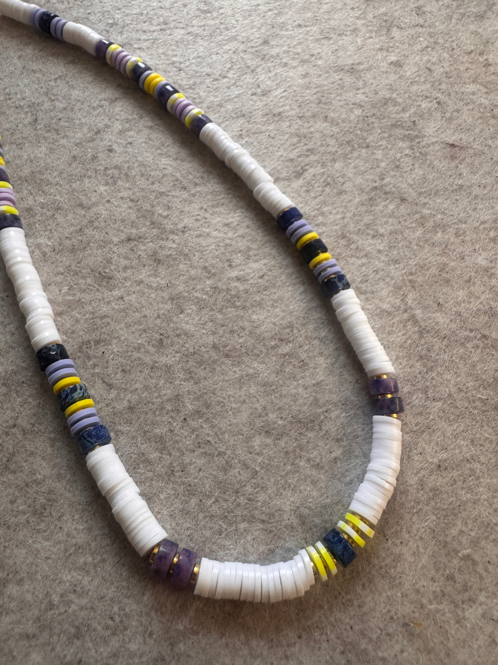 Collier Colin – Perles Heishi coloré