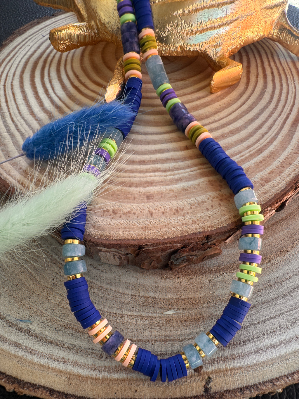 Collier Indigo perles Heishi bleu indigo vert anis rose poudré fait main Maison Iconic