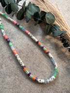 Collier Isla perles Heishi colorées et pierres naturelles bijou surf bohème fait main Maison Iconi