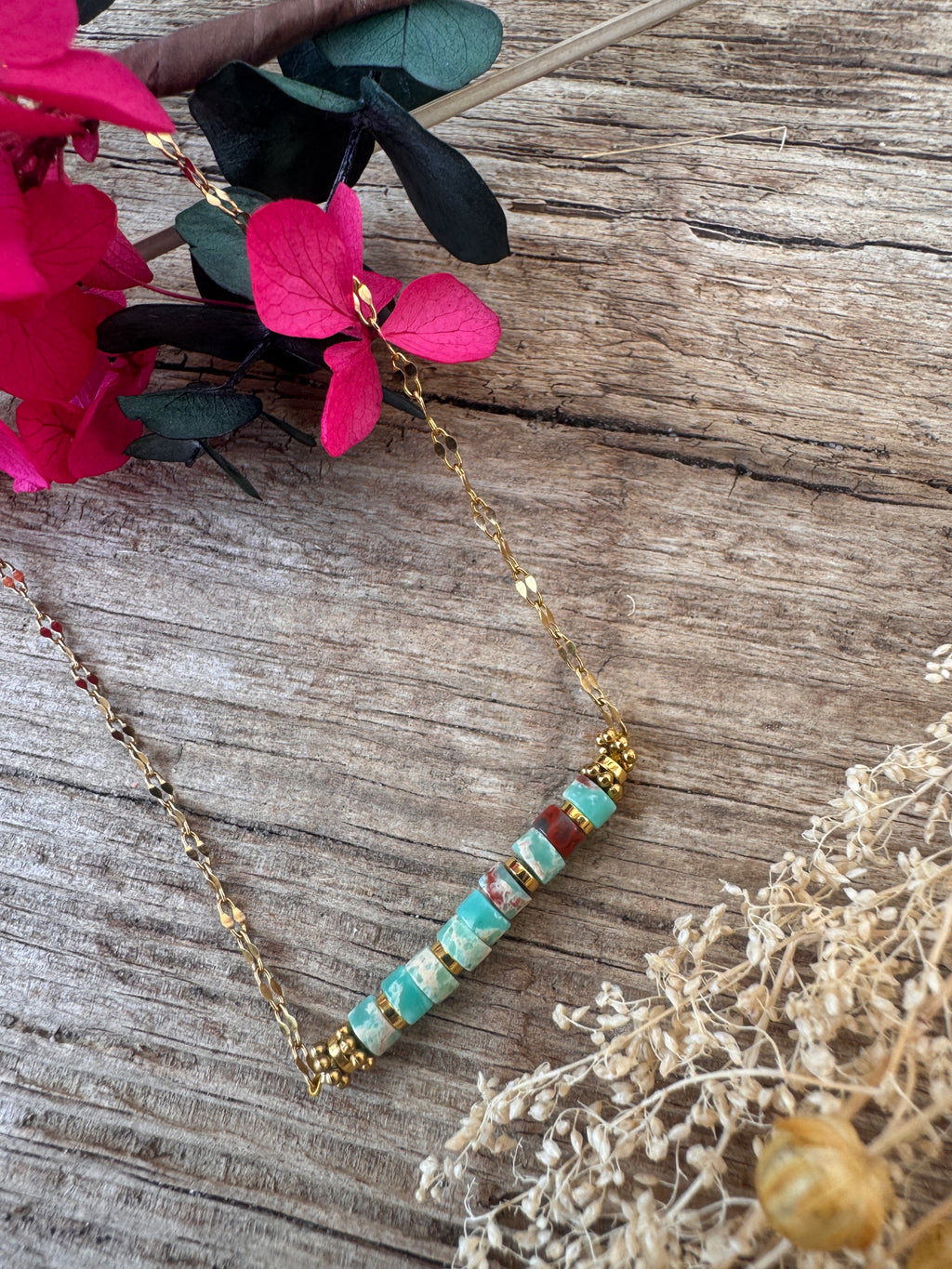 Collier femme perles pierre naturelle résistant eau Made in Landes