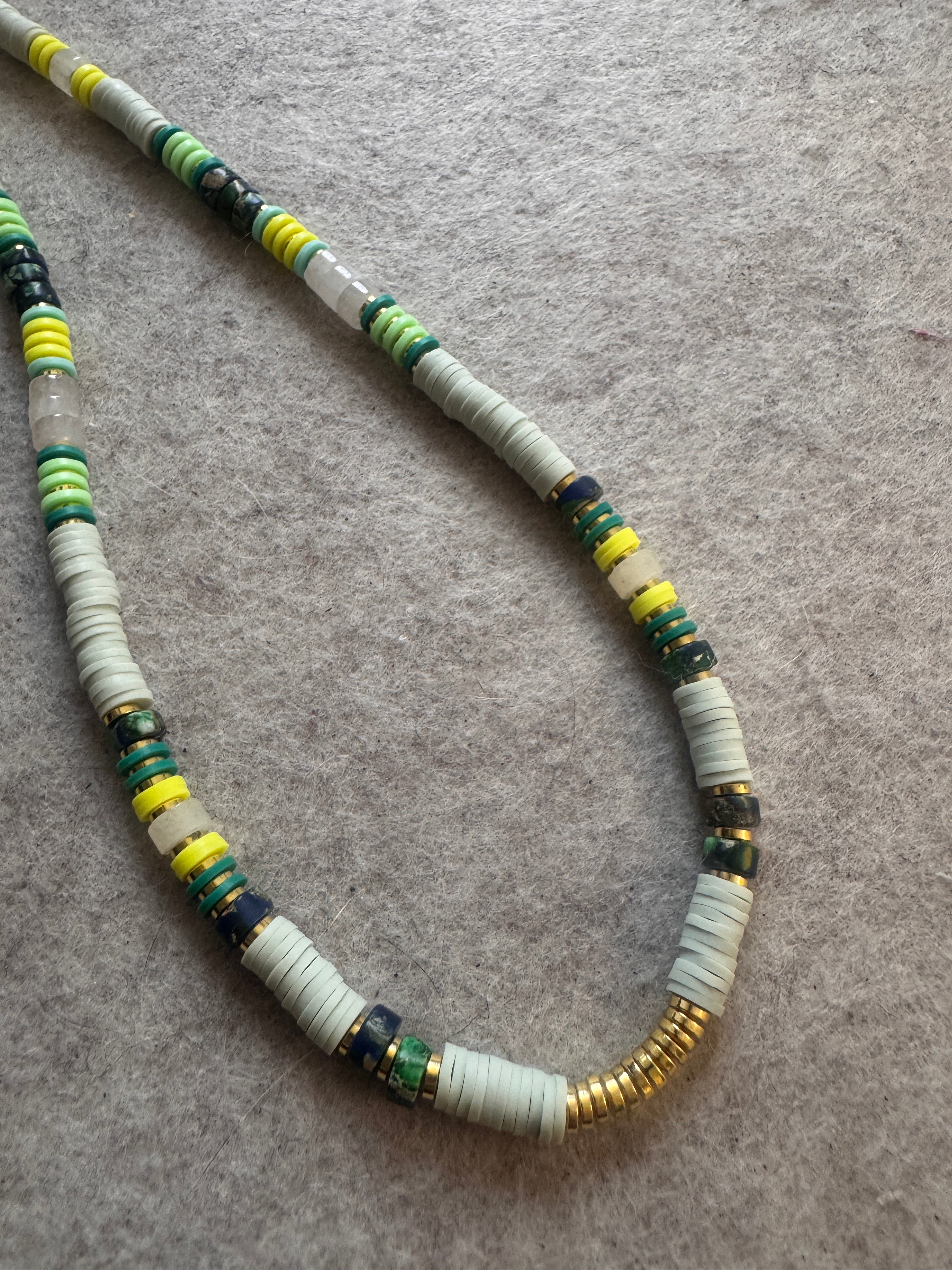 Collier été léger naturel fait main bijou artisanal Landes