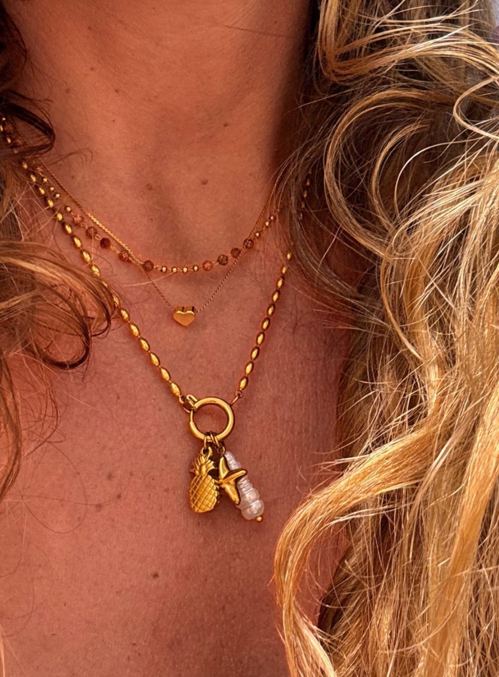 Collier Goldstone — Ras-de-cou en Pierre de Sable & Acier Inoxydable Doré