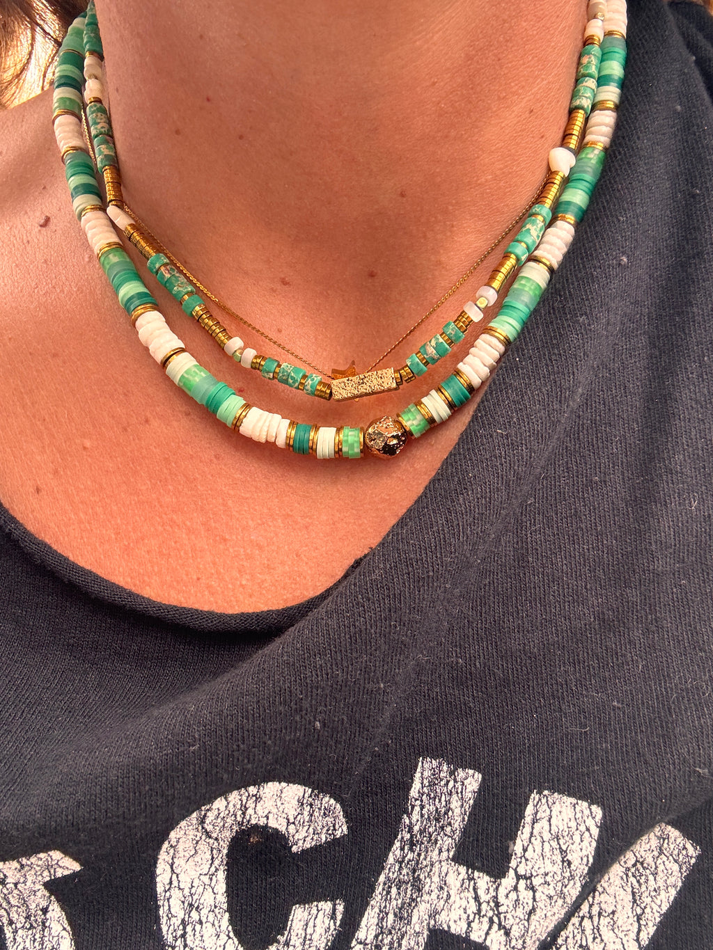 Collier lagon  — jaspe vert -perles dorées