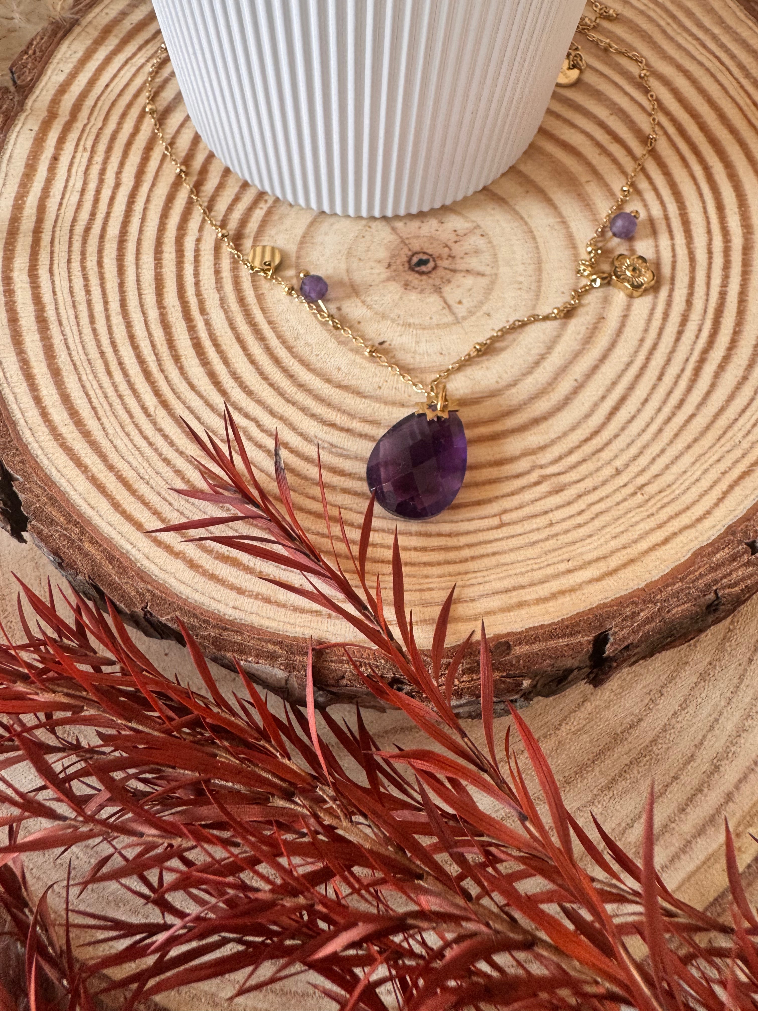 Collier Caléa – Élégance dorée et pierre naturelle