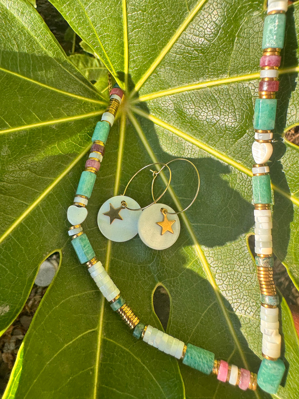 Collier Ysia - Harmonie dorée & esprit solaire