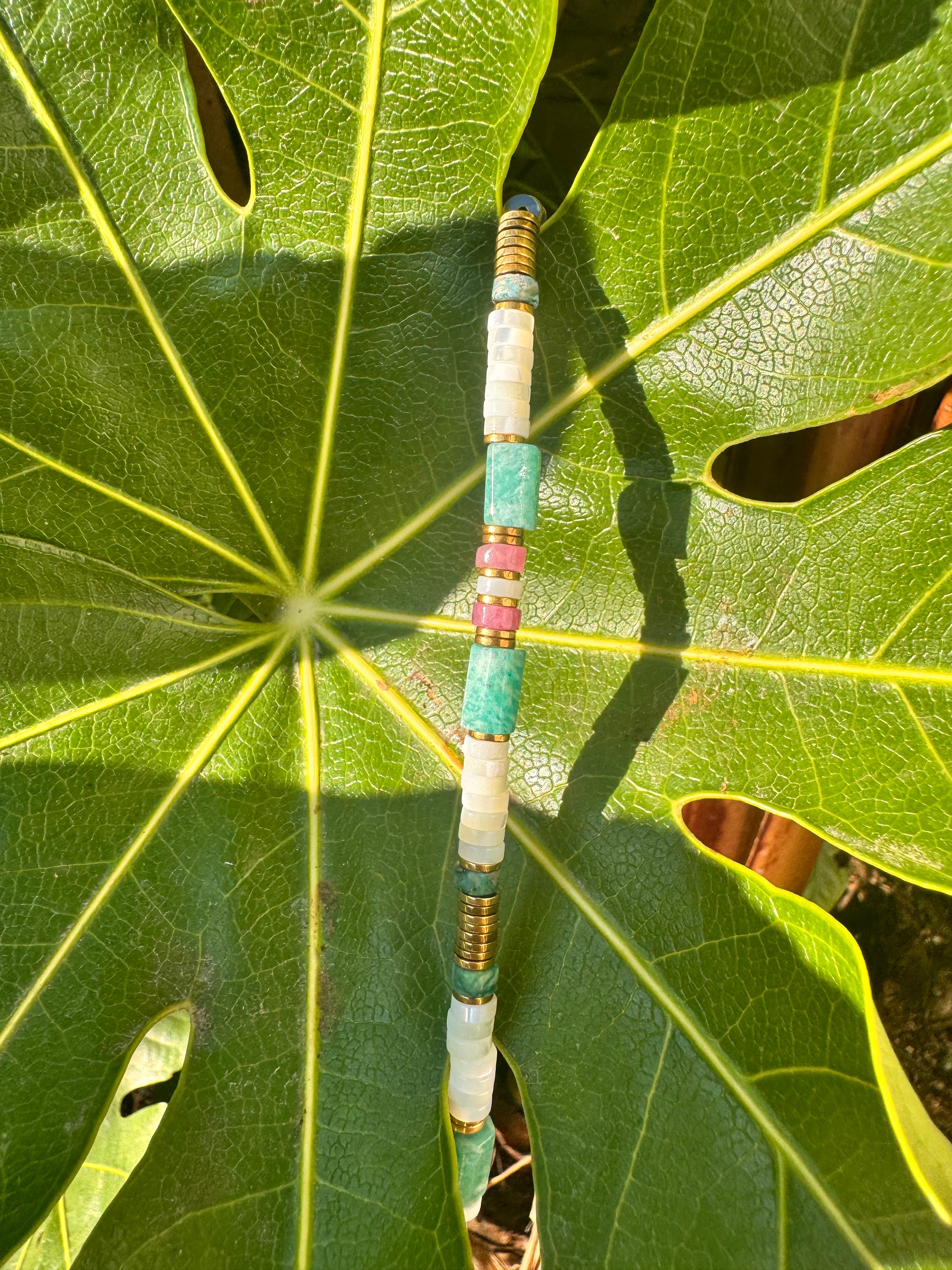 Collier Ysia - Harmonie dorée & esprit solaire