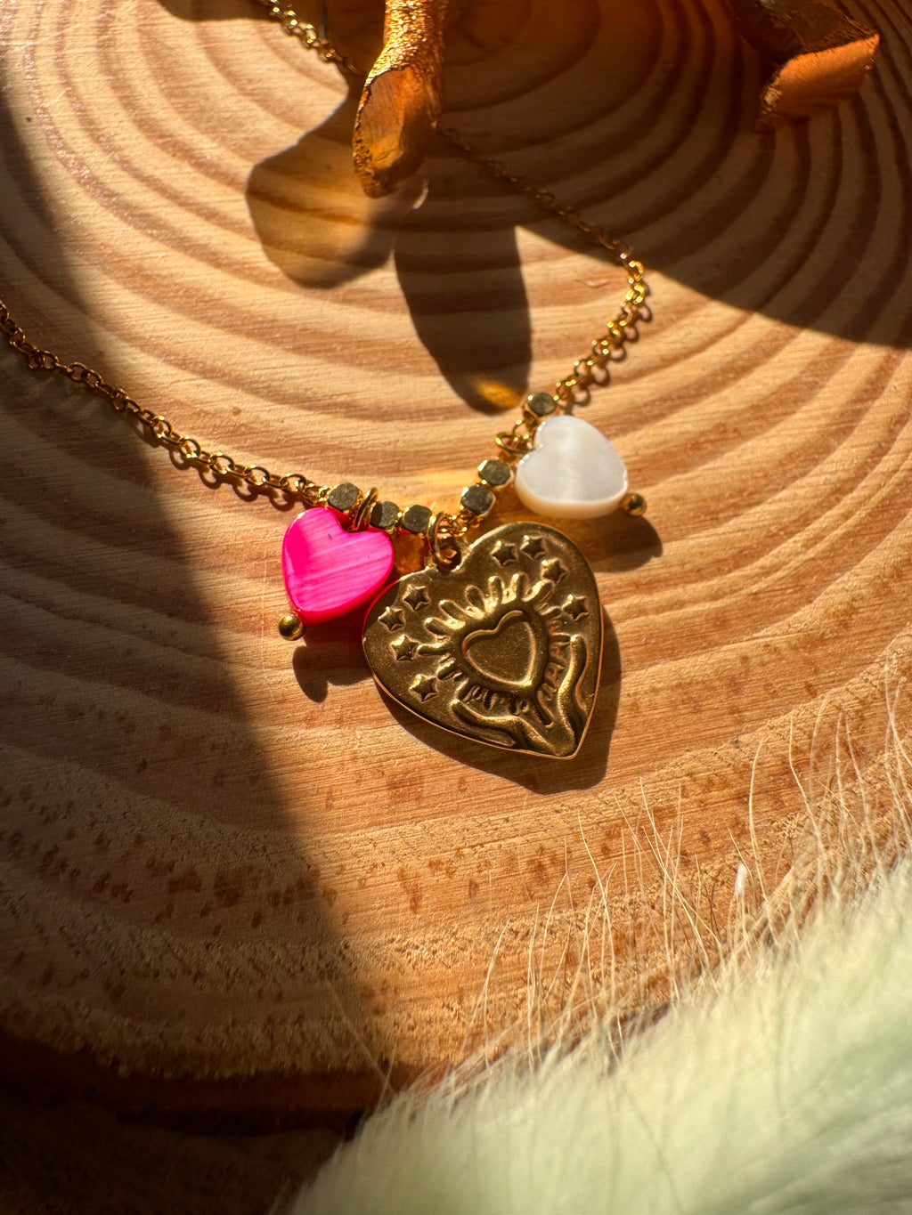 Collier Amour – Doré & intemporel