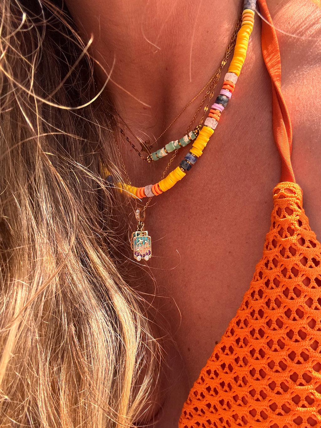 Collier Solstice – heishi jaune & pierres naturelles