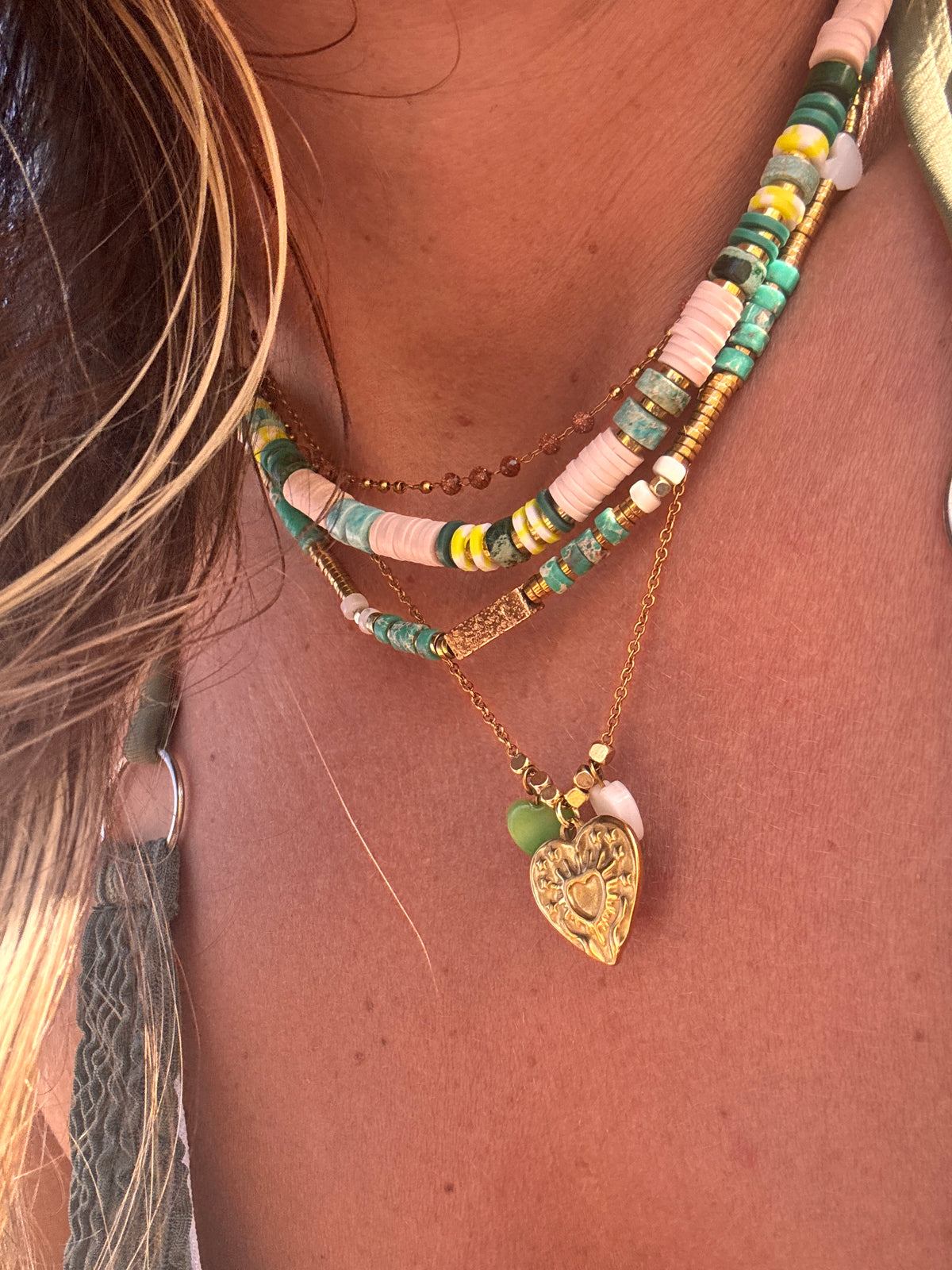 Collier Oasis – heishi vert & pierres naturelles