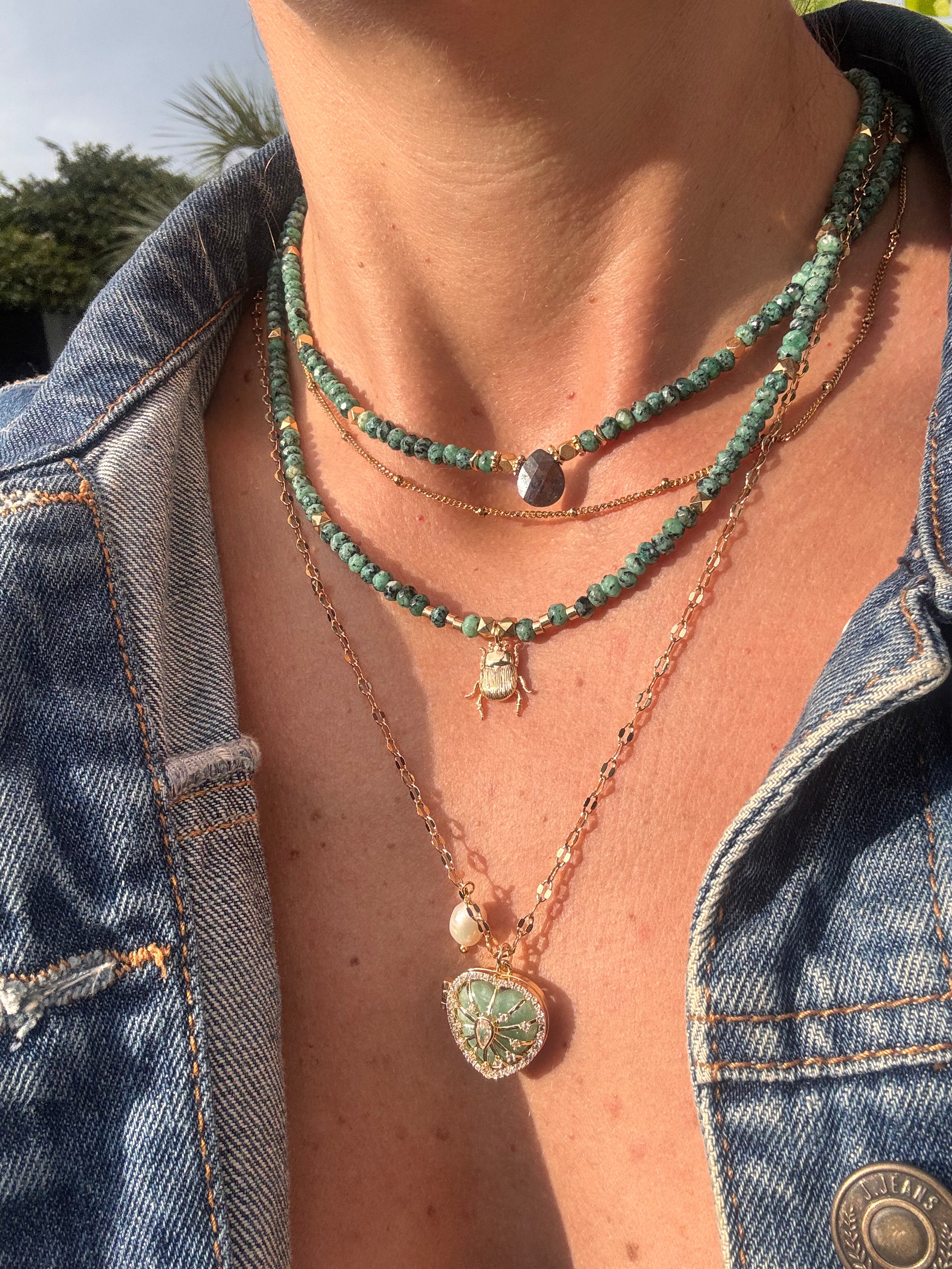 Collier Beetle - Raffiné et lumineux