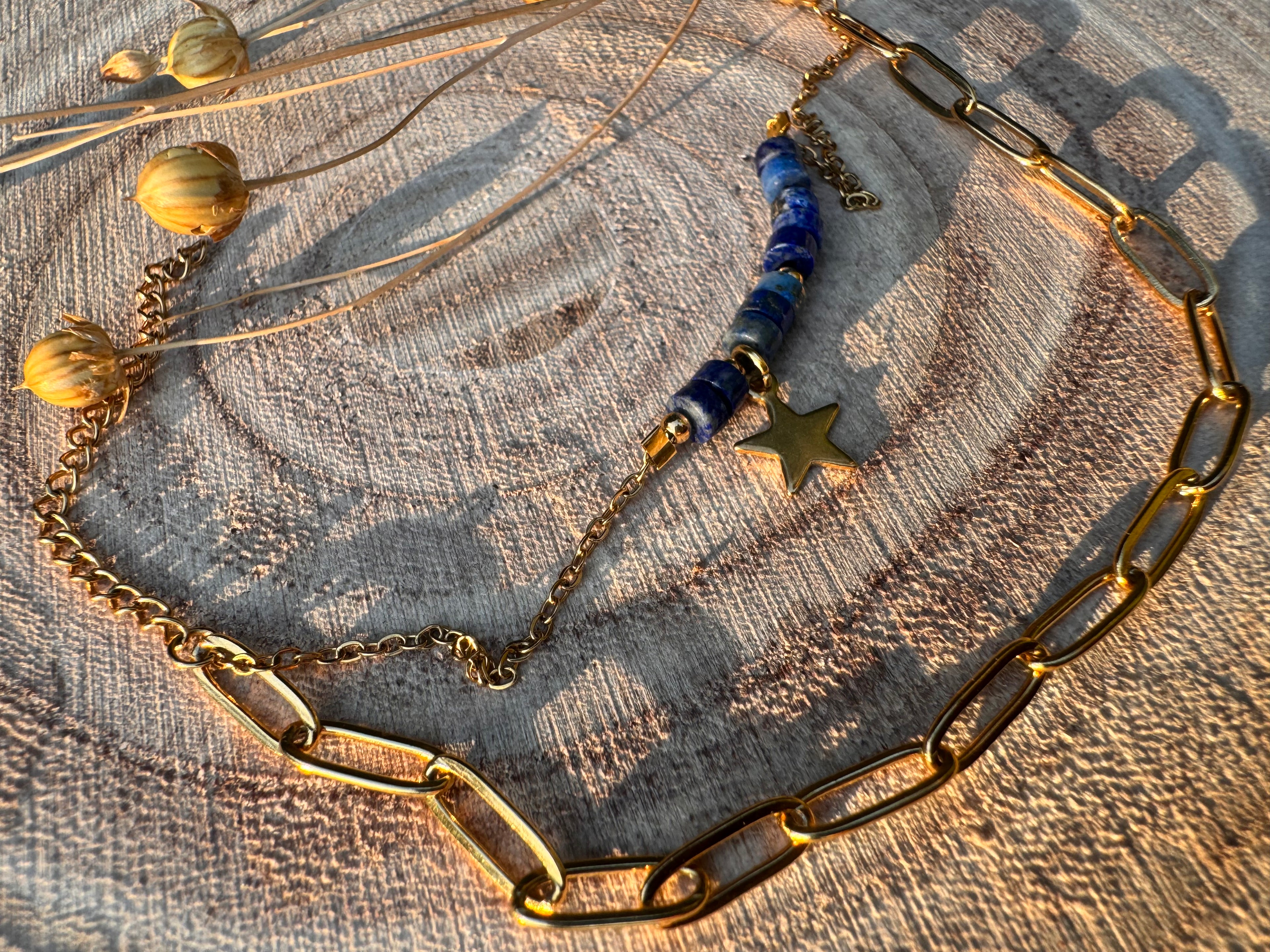 Bracelet Wave – Vague d’élégance en acier doré | Maison Iconic