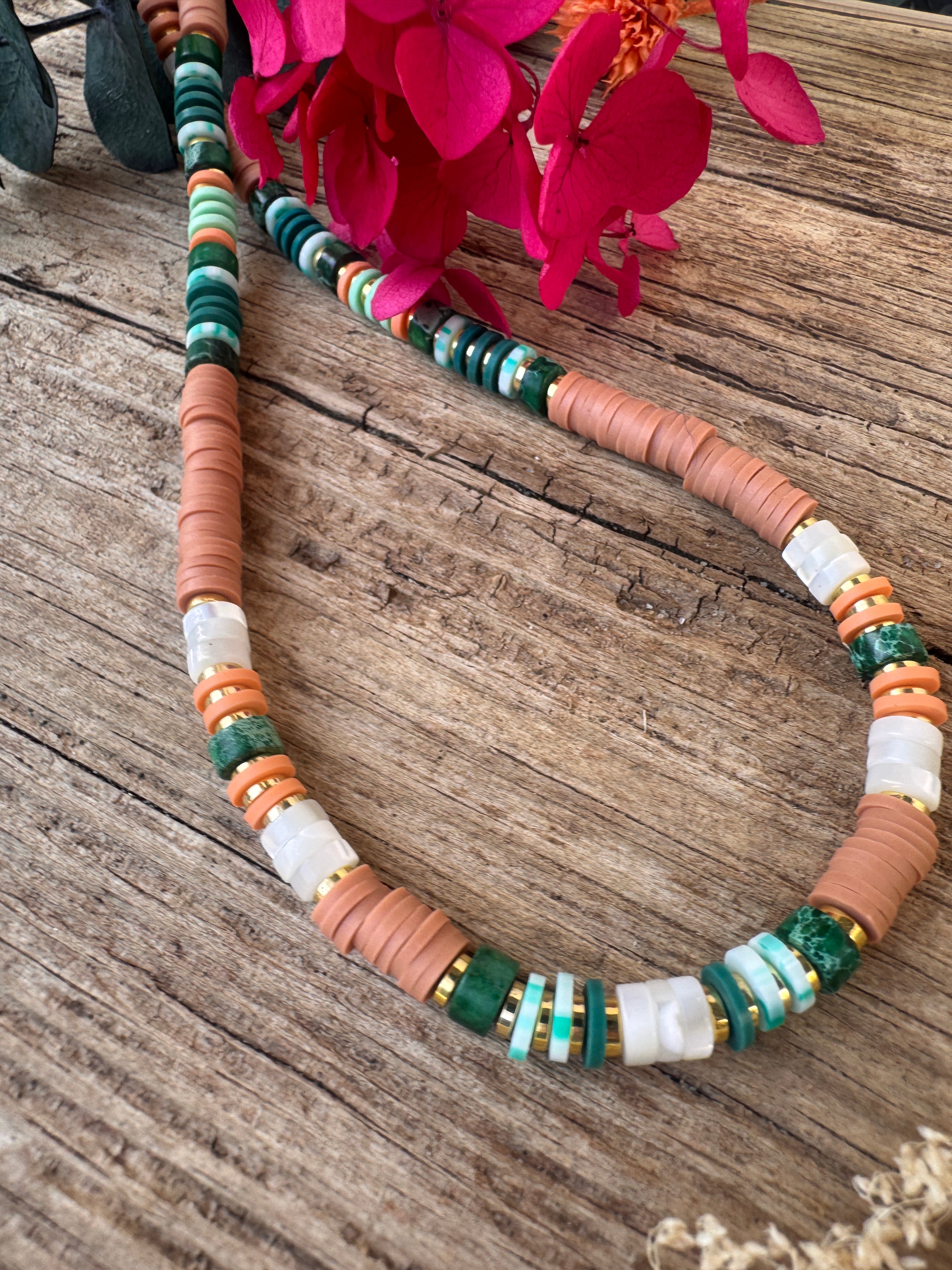 collier perles Heishi femme superposable tendance