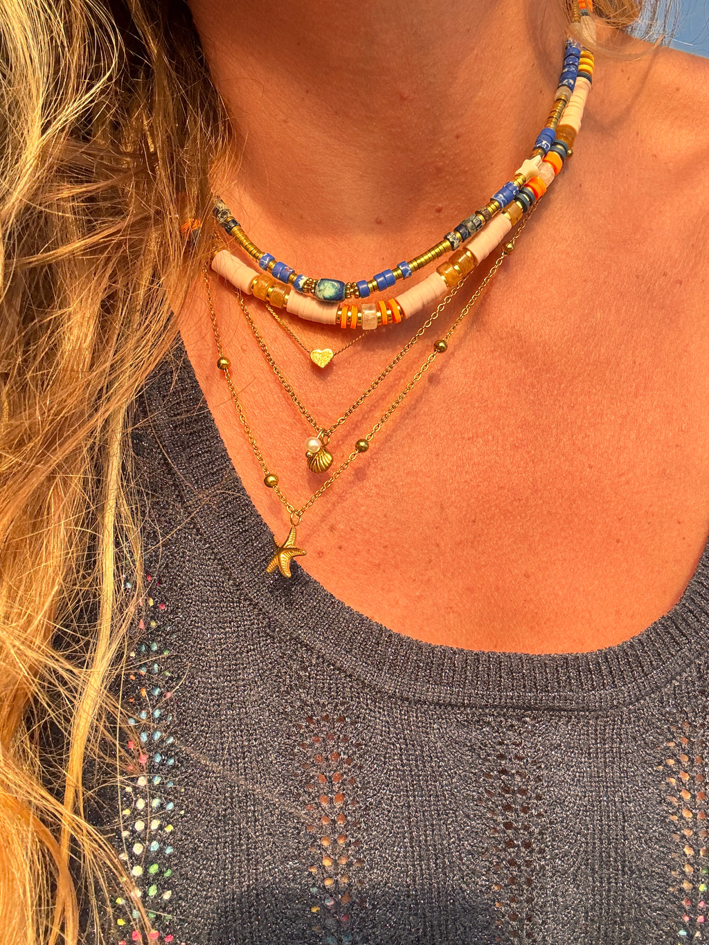 detail-perles-heishi-turquoise-doree
