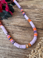 perles Heishi lilas et pierres naturelles orange et violet fait main 