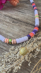 Collier Solano porté bijou fait main perles Heishi résistant à l'eau