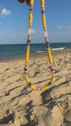 Collier Solstice – heishi jaune & pierres naturelles